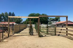 826 Oak Grove Rd, Medford, OR 97501 - Photo 48