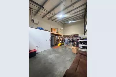 840 SE Woodland Boulevard #140, Bend, OR 97702 - Photo 8