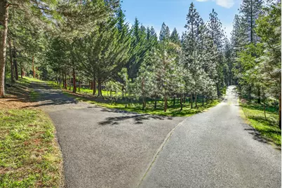 5225 Sterling Creek Road, Jacksonville, OR 97530 - Photo 16