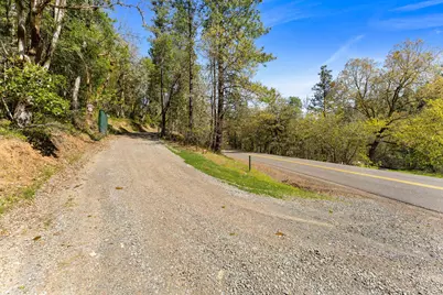 17939 E Evans Creek Road, Rogue River, OR 97537 - Photo 54