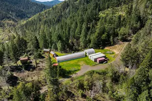 17939 E Evans Creek Rd, Rogue River, OR 97537 - Photo 16