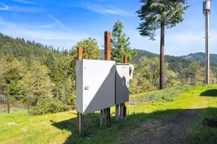 17939 E Evans Creek Rd, Rogue River, OR 97537 - Photo 40