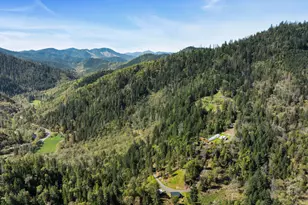 17939 E Evans Creek Rd, Rogue River, OR 97537 - Photo 14