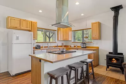 17939 E Evans Creek Road, Rogue River, OR 97537 - Photo 4