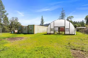 17939 E Evans Creek Rd, Rogue River, OR 97537 - Photo 32