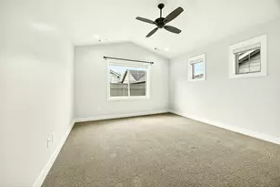 3954 Wyoming Ln, Medford, OR 97504 - Photo 18