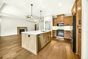 3954 Wyoming Ln, Medford, OR 97504 - Photo 10
