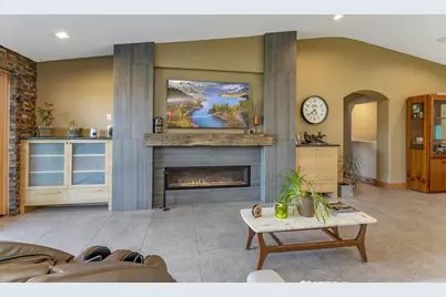 67 Fairway Circle, Medford, OR 97504 - Photo 6