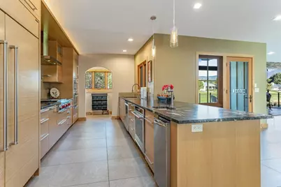 67 Fairway Circle, Medford, OR 97504 - Photo 18