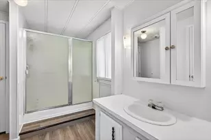 8401 Old Stage Rd, Central Point, OR 97502 - Photo 16