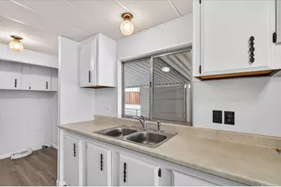 8401 Old Stage Road #UNIT 56, Central Point, OR 97502 - Photo 6