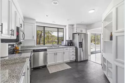 683 Rockwood Lane, Eagle Point, OR 97524 - Photo 14