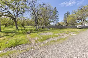 683 Rockwood Ln, Eagle Point, OR 97524 - Photo 46