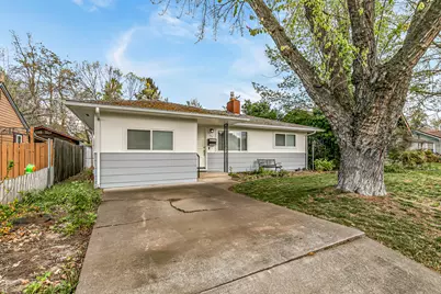 607 S Ivy Street, Medford, OR 97501 - Photo 1