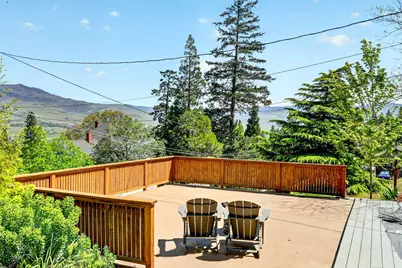 796 Forest Street, Ashland, OR 97520 - Photo 2