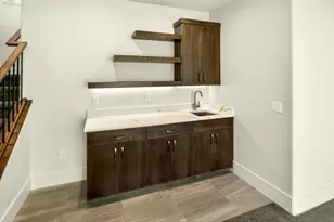 5611 Autumn Park Dr, Medford, OR 97504 - Photo 46