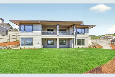 5611 Autumn Park Drive, Medford, OR 97504 - Photo 1