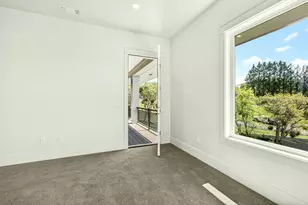 5611 Autumn Park Dr, Medford, OR 97504 - Photo 28