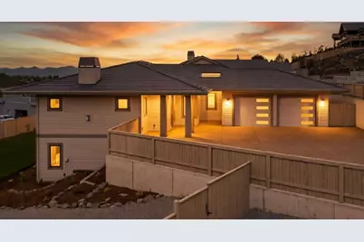 5611 Autumn Park Drive, Medford, OR 97504 - Photo 4