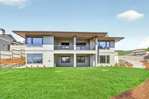 5611 Autumn Park Dr, Medford, OR 97504 - Photo 6