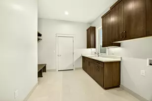 5611 Autumn Park Dr, Medford, OR 97504 - Photo 56