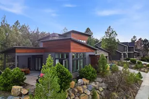 3429 NW Bryce Canyon Ln, Bend, OR 97703 - Photo 2