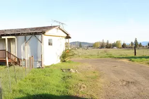 3825 Ave H, White City, OR 97503 - Photo 4