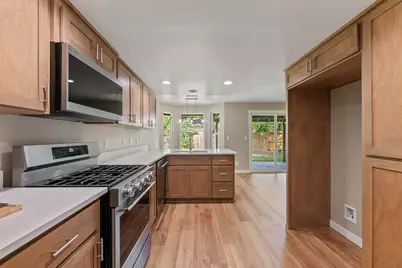 1182 Westview Court, Medford, OR 97504 - Photo 8