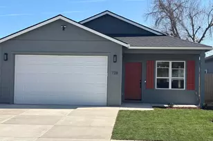 728 Dahl Pl, Medford, OR 97501 - Photo 1