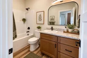 728 Dahl Pl, Medford, OR 97501 - Photo 16