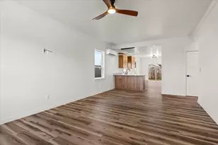 728 Dahl Pl, Medford, OR 97501 - Photo 8