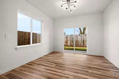 728 Dahl Place #17, Medford, OR 97501 - Photo 10