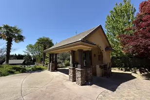 5637 Saddle Ridge Dr, Medford, OR 97504 - Photo 44