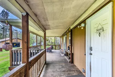 360 Lamont Way, Cave Junction, OR 97523 - Photo 4