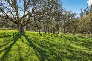 5700 Hwy 238, Jacksonville, OR 97530 - Photo 28