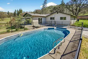 5700 Hwy 238, Jacksonville, OR 97530 - Photo 24