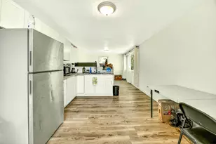 5700 Hwy 238, Jacksonville, OR 97530 - Photo 34