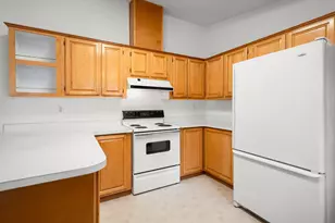 1015 SE Valleywood Pl, Bend, OR 97702 - Photo 8