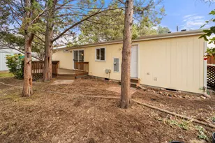 1015 SE Valleywood Pl, Bend, OR 97702 - Photo 26