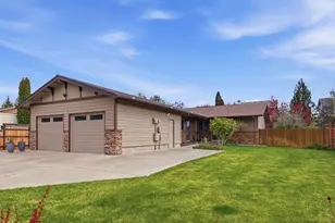 1735 NE Wichita Way, Bend, OR 97701 - Photo 2