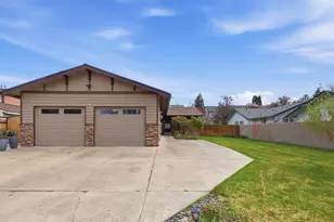 1735 NE Wichita Way, Bend, OR 97701 - Photo 4