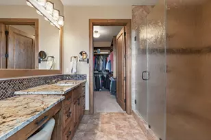 19345 Roswell Dr, Bend, OR 97702 - Photo 18