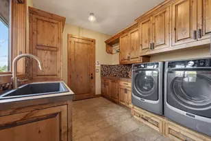 19345 Roswell Dr, Bend, OR 97702 - Photo 30