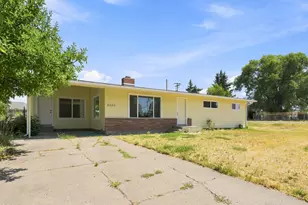 5333 Hilldale St, Klamath Falls, OR 97603 - Photo 2