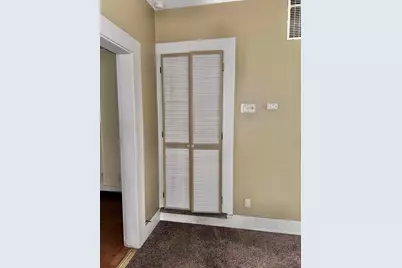 731 W 2nd Street, Medford, OR 97501 - Photo 8