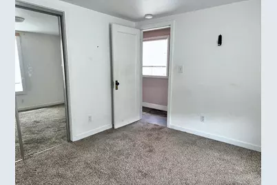 731 W 2nd Street, Medford, OR 97501 - Photo 18
