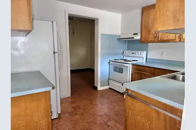 731 W 2nd Street, Medford, OR 97501 - Photo 12
