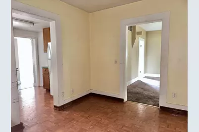 731 W 2nd Street, Medford, OR 97501 - Photo 10