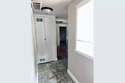 731 W 2nd Street, Medford, OR 97501 - Photo 16