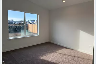 213 SE Peppermint Loop #2, Culver, OR 97734 - Photo 10